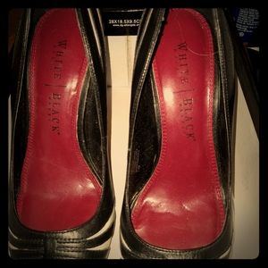 White House Black Market Pumps size 7.5